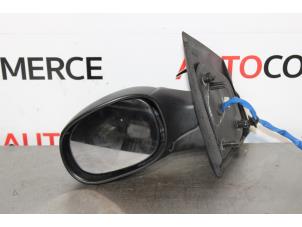 Gebruikte Spiegel Buiten links Citroen C2 (JM) 1.4 Prijs op aanvraag aangeboden door Autocommerce