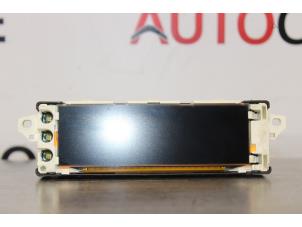 Gebruikte Display Interieur Peugeot 207/207+ (WA/WC/WM) 1.4 Prijs € 10,00 Margeregeling aangeboden door Autocommerce