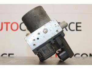 Gebruikte ABS Pomp Peugeot 807 2.0 16V Prijs op aanvraag aangeboden door Autocommerce