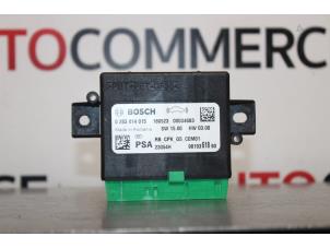 Gebruikte Parkeerhulp computer Peugeot 208 I (CA/CC/CK/CL) 1.2 12V e-THP PureTech 110 Prijs op aanvraag aangeboden door Autocommerce