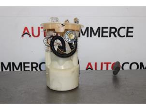 Gebruikte Benzinepomp Renault Megane (EA) 1.6 16V Sport Prijs € 30,00 Margeregeling aangeboden door Autocommerce
