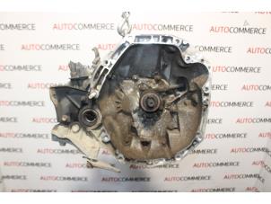 Gebruikte Versnellingsbak Renault Twingo II (CN) 1.5 dCi 70 Prijs € 200,00 Margeregeling aangeboden door Autocommerce