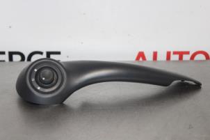 Gebruikte Spiegel Schakelaar Renault Clio III (BR/CR) 1.5 dCi 85 Prijs op aanvraag aangeboden door Autocommerce