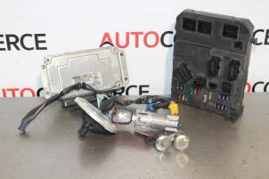 Gebruikte Computer Motormanagement Peugeot 206 SW (2E/K) 1.6 16V Prijs op aanvraag aangeboden door Autocommerce