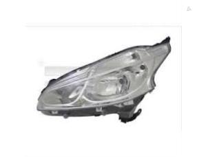 Nieuwe Koplamp links Peugeot 208 Prijs € 163,35 Inclusief btw aangeboden door Autocommerce