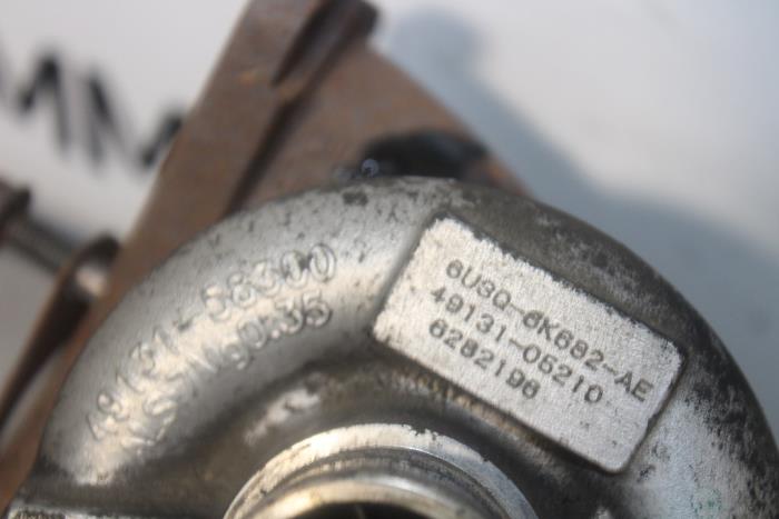 Turbo van een Peugeot Boxer (U9) 2.2 HDi 100 Euro 4 2007