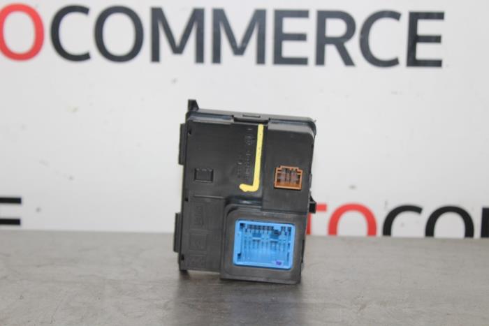 Gebruikte Module climatronic Peugeot 5008 II (M4/MC/MJ/MR) Prijs € 20,00 Margeregeling aangeboden door Autocommerce