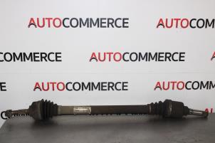 Gebruikte Aandrijfas rechts-voor Peugeot 207/207+ (WA/WC/WM) 1.4 Prijs € 30,00 Margeregeling aangeboden door Autocommerce