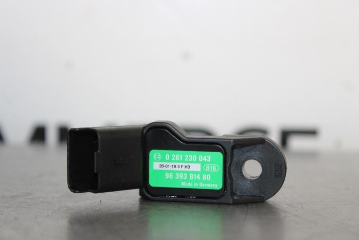 Gebruikte Map Sensor (inlaatspruitstuk) Peugeot 407 (6D) 2.0 16V Prijs € 10,00 Margeregeling aangeboden door Autocommerce
