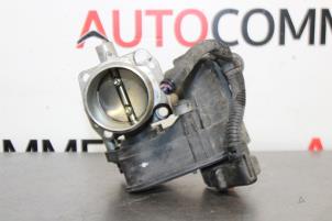 Gebruikte Gasklephuis Peugeot 308 (L3/L8/LB/LH/LP) 1.2 12V e-THP PureTech 110 Prijs € 25,00 Margeregeling aangeboden door Autocommerce