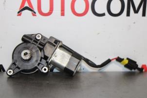 Gebruikte Schuifdak Motor Peugeot 207 SW (WE/WU) 1.4 16V Vti Prijs op aanvraag aangeboden door Autocommerce