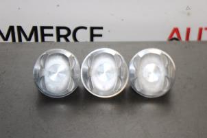 Nieuwe Zuiger Peugeot 208 I (CA/CC/CK/CL) 1.0 Vti 12V PureTech Prijs € 726,00 Inclusief btw aangeboden door Autocommerce