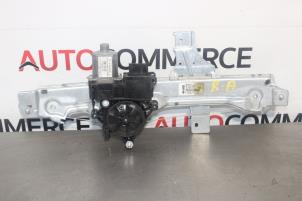 Gebruikte Ruitmechaniek 4Deurs rechts-achter Peugeot 208 I (CA/CC/CK/CL) 1.2 12V e-THP PureTech 110 Prijs € 75,00 Margeregeling aangeboden door Autocommerce