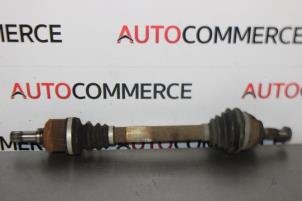 Gebruikte Homokineetas links-voor Peugeot 207/207+ (WA/WC/WM) 1.6 HDi 16V Prijs € 40,00 Margeregeling aangeboden door Autocommerce