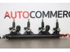 Injector brug van een Peugeot 308 (4A/C), 2007 / 2015 1.4 VTI 16V, Hatchback, Benzine, 1.397cc, 70kW (95pk), FWD, EP3; 8FS, 2007-09 / 2014-10, 4A8FS; 4C8FS 2010