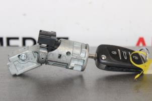 Gebruikte Kontaktslot + Sleutel Citroen C4 Coupé (LA) Prijs € 30,00 Margeregeling aangeboden door Autocommerce