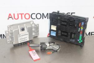 Gebruikte Computer Motormanagement Peugeot 307 (3A/C/D) 2.0 16V Prijs € 250,00 Margeregeling aangeboden door Autocommerce