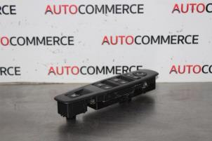 Gebruikte Raam schakelaar elektrisch Renault Megane III CC (EZ) 1.5 dCi 110 Prijs € 50,00 Margeregeling aangeboden door Autocommerce