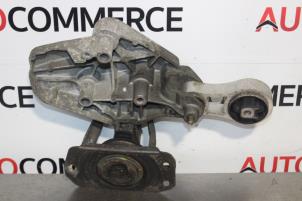 Gebruikte Motorrubber Renault Trafic New (FL) 1.9 dCi 100 16V Prijs op aanvraag aangeboden door Autocommerce