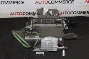 Gebruikte Chaufagebak Peugeot 208 I (CA/CC/CK/CL) 1.2 Vti 12V PureTech 82 Prijs € 185,00 Margeregeling aangeboden door Autocommerce