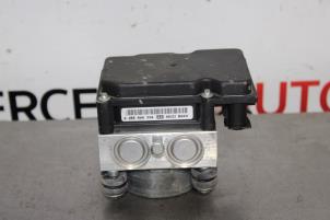 Gebruikte ABS Pomp Renault Clio III (BR/CR) 1.2 16V 65 Prijs € 20,00 Margeregeling aangeboden door Autocommerce