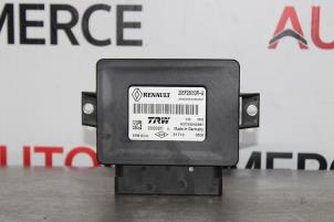 Gebruikte Handrem Module Renault Grand Scénic III (JZ) 1.4 16V TCe 130 Prijs € 70,00 Margeregeling aangeboden door Autocommerce