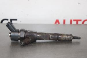 Gebruikte Verstuiver (diesel) Renault Trafic New (FL) 1.9 dCi 100 16V Prijs € 35,00 Margeregeling aangeboden door Autocommerce