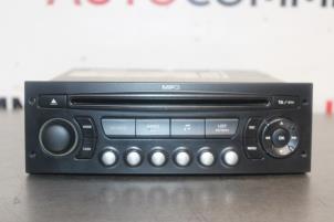 Gebruikte Radio Citroen C3 Picasso (SH) 1.6 HDi 16V 90 Prijs € 40,00 Margeregeling aangeboden door Autocommerce
