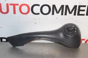 Gebruikte Spiegel Schakelaar Renault Clio III (BR/CR) 1.5 dCi 105 Prijs op aanvraag aangeboden door Autocommerce