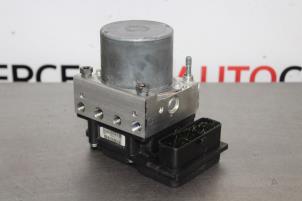 Gebruikte ABS Pomp Citroen C4 Berline (LC) 1.6 HDi 16V 110 Prijs op aanvraag aangeboden door Autocommerce