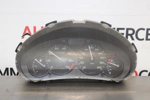 Gebruikte Kilometerteller KM Peugeot 206 (2A/C/H/J/S) 1.1 XN,XR Prijs op aanvraag aangeboden door Autocommerce