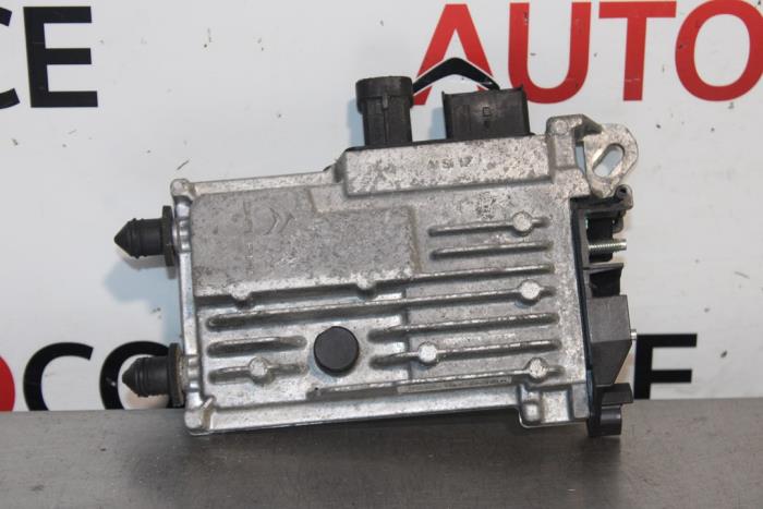 Gebruikte Start/Stop computer Peugeot 308 (L3/L8/LB/LH/LP) 1.6 BlueHDi 115 Prijs € 50,00 Margeregeling aangeboden door Autocommerce