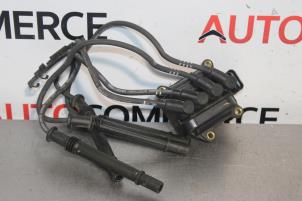 Gebruikte Bobine Renault Clio III (BR/CR) 1.2 16V 75 Prijs € 25,00 Margeregeling aangeboden door Autocommerce