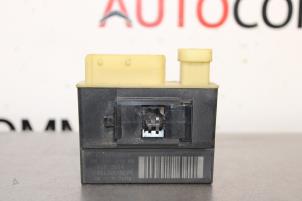 Gebruikte Gloeirelais Citroen Berlingo 1.6 Hdi 75 16V Phase 1 Prijs € 10,00 Margeregeling aangeboden door Autocommerce