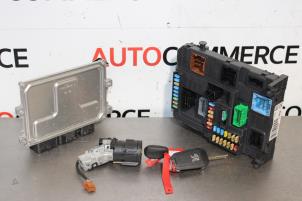 Gebruikte Computer Motormanagement Peugeot 208 I (CA/CC/CK/CL) 1.2 Vti 12V PureTech Prijs € 200,00 Margeregeling aangeboden door Autocommerce