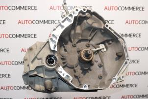 Gebruikte Versnellingsbak Renault Twingo III (AH) 1.0 SCe 70 12V Prijs € 300,00 Margeregeling aangeboden door Autocommerce