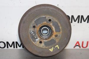Gebruikte Remtrommel achter Renault Twingo II (CN) 1.2 Prijs op aanvraag aangeboden door Autocommerce