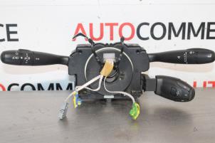 Gebruikte Licht + Raw Schakelaar Peugeot 206 CC (2D) 1.6 HDI 16V FAP Prijs € 240,00 Margeregeling aangeboden door Autocommerce