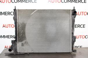 Gebruikte Radiateur Renault Trafic New (FL) 2.0 dCi 16V 115 Prijs op aanvraag aangeboden door Autocommerce