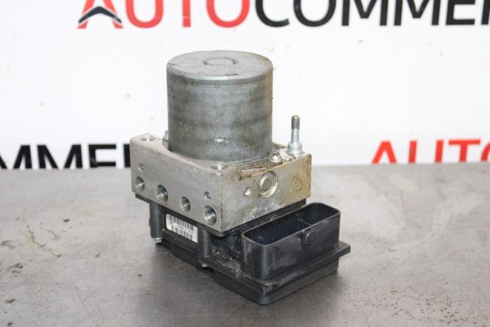Gebruikte ABS Pomp Peugeot Expert (G9) 2.0 HDi 120 4x4 Prijs € 75,00 Margeregeling aangeboden door Autocommerce