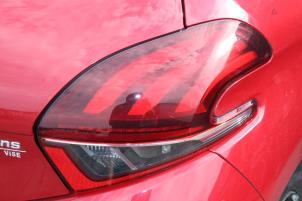 Gebruikte Achterlicht rechts Peugeot 208 I (CA/CC/CK/CL) 1.2 Vti 12V PureTech Prijs € 45,00 Margeregeling aangeboden door Autocommerce