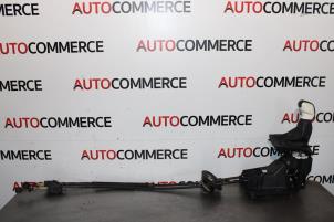 Gebruikte Versnellingspook Peugeot 208 I (CA/CC/CK/CL) 1.0 Vti 12V PureTech Prijs € 25,00 Margeregeling aangeboden door Autocommerce