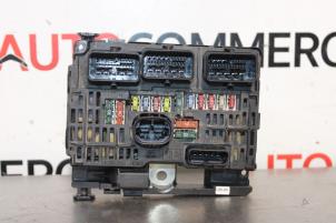 Gebruikte Zekeringkast Peugeot Expert (G9) 1.6 HDi 90 Prijs € 200,00 Margeregeling aangeboden door Autocommerce