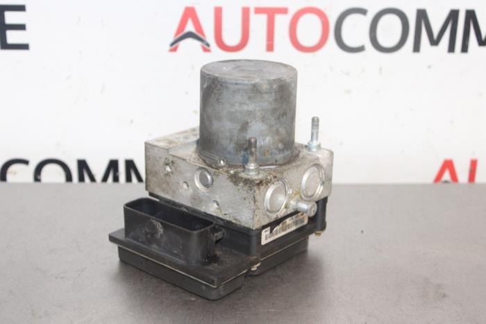 Gebruikte ABS Pomp Peugeot Expert (G9) 2.0 HDiF 16V GT Autom. Prijs € 150,00 Margeregeling aangeboden door Autocommerce
