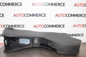 Gebruikte Armleuning Renault Megane III Grandtour (KZ) 1.6 16V Prijs € 20,00 Margeregeling aangeboden door Autocommerce