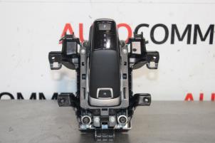 Gebruikte Versnellingspook Opel Corsa F (UB/UH/UP) 1.2 Turbo 12V 130 Prijs € 195,00 Margeregeling aangeboden door Autocommerce