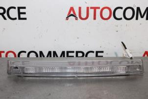 Gebruikte Extra Remlicht midden Peugeot 208 I (CA/CC/CK/CL) 1.2 Vti 12V PureTech Prijs op aanvraag aangeboden door Autocommerce