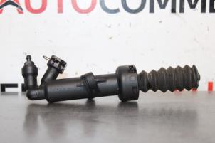 Gebruikte Koppeling Hoofd Cilinder Peugeot Expert (G9) 2.0 HDiF 16V GT Autom. Prijs op aanvraag aangeboden door Autocommerce