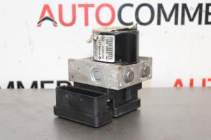 Gebruikte ABS Pomp Renault Megane III Coupe (DZ) 2.0 16V CVT Prijs € 120,00 Margeregeling aangeboden door Autocommerce