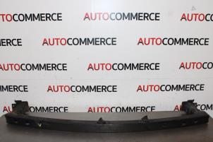 Gebruikte Bumperbalk voor Renault Kadjar (RFEH) 1.2 Energy TCE 130 Prijs € 100,00 Margeregeling aangeboden door Autocommerce
